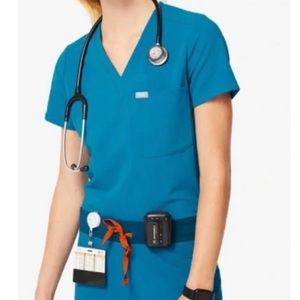 Figs Alps Blue Catarina Top